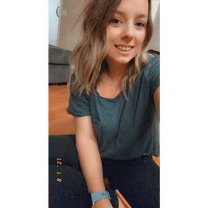 Meet your Posher, Hallie